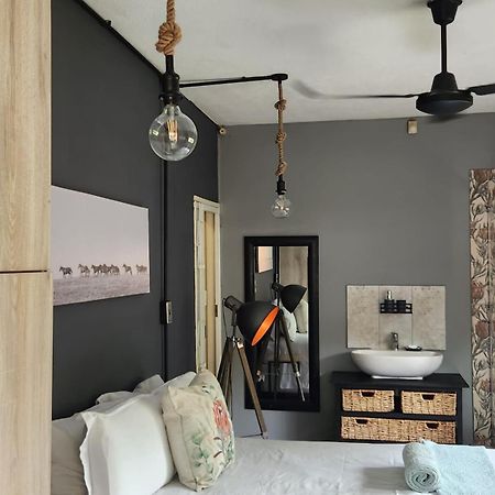 Mahogany Guesthouse Mbombela Ngoại thất bức ảnh